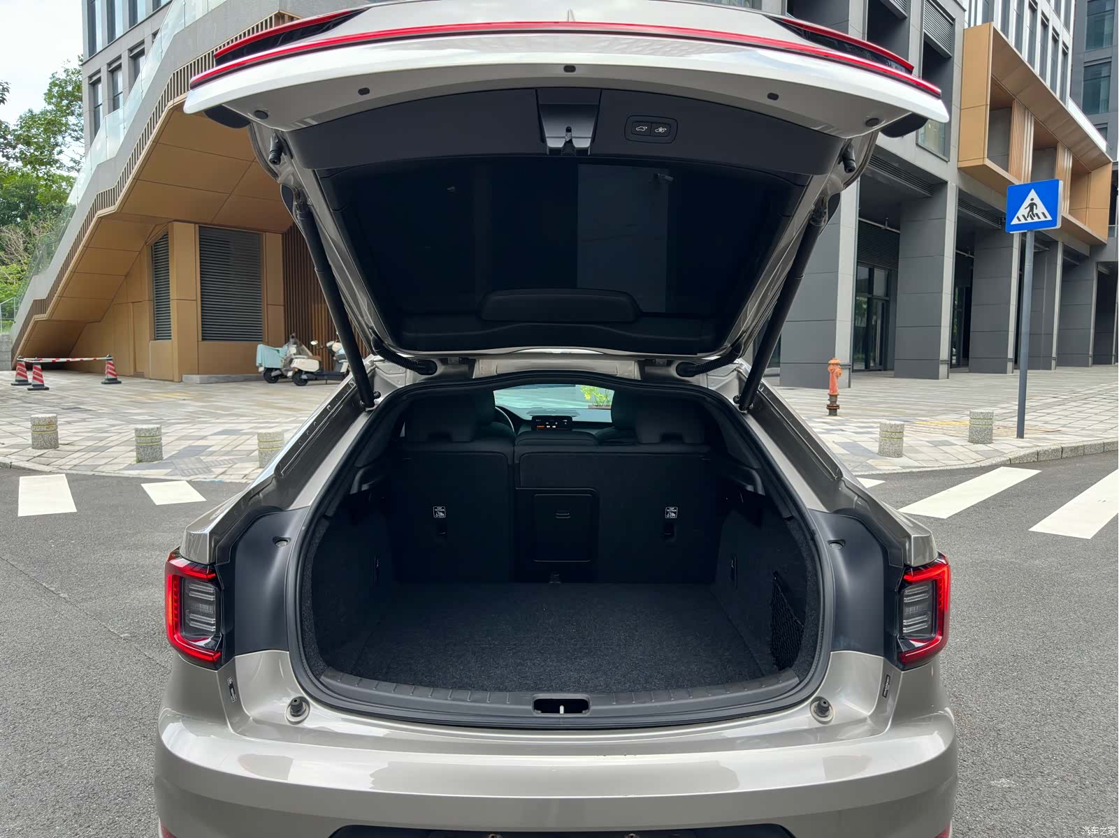 Polestar 2, 2022 26