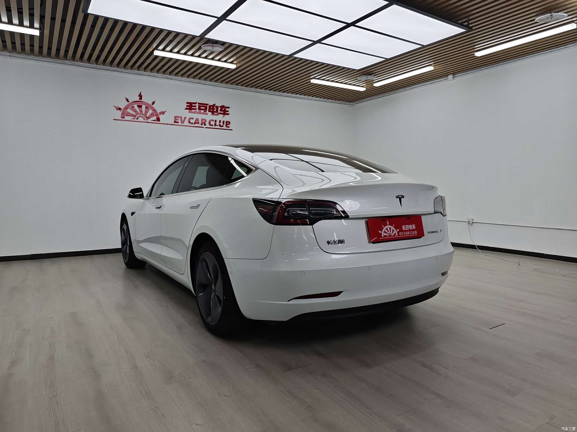 Tesla Model 3, 2020 все фото