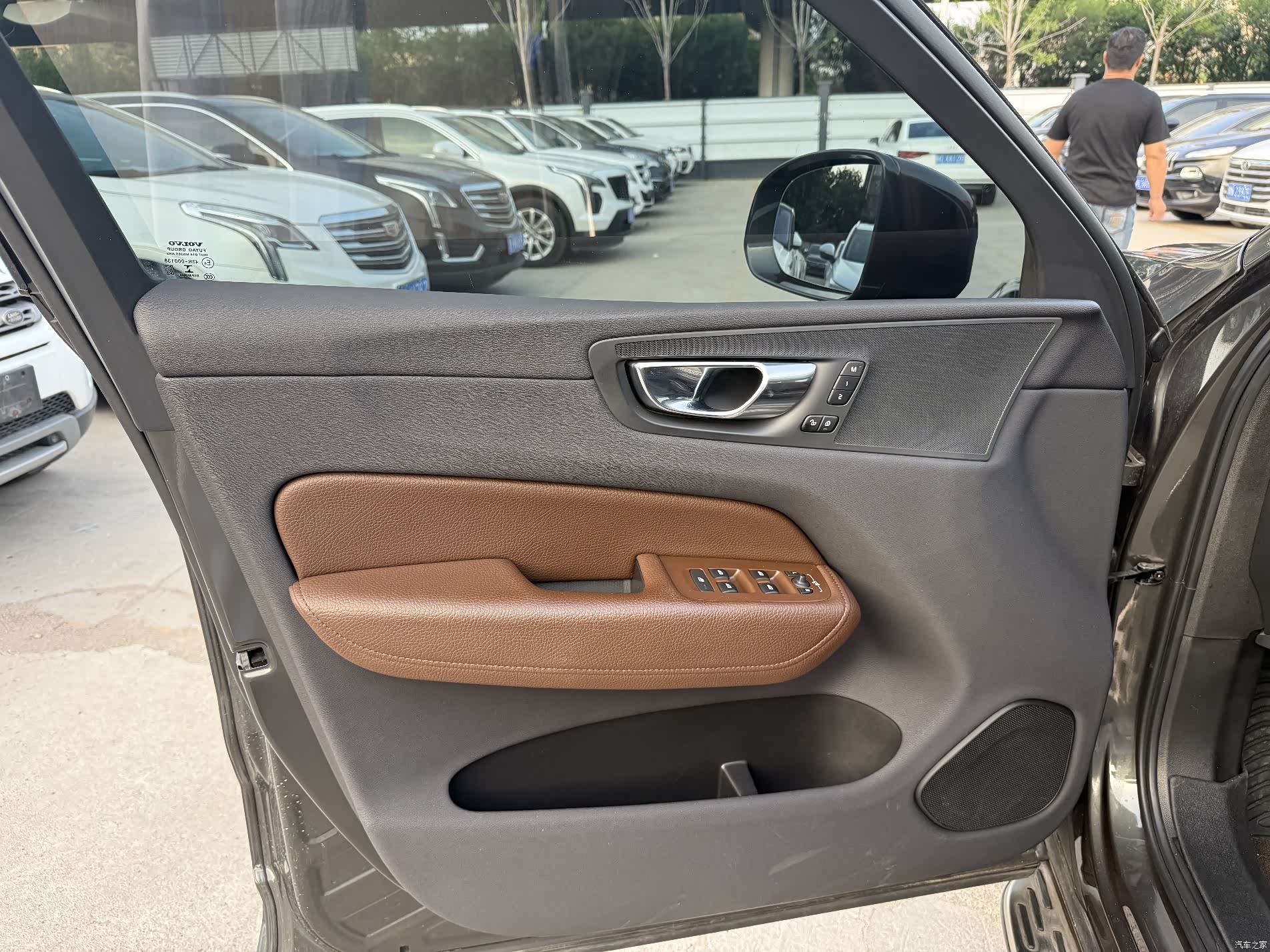 Volvo XC60, 2020 3