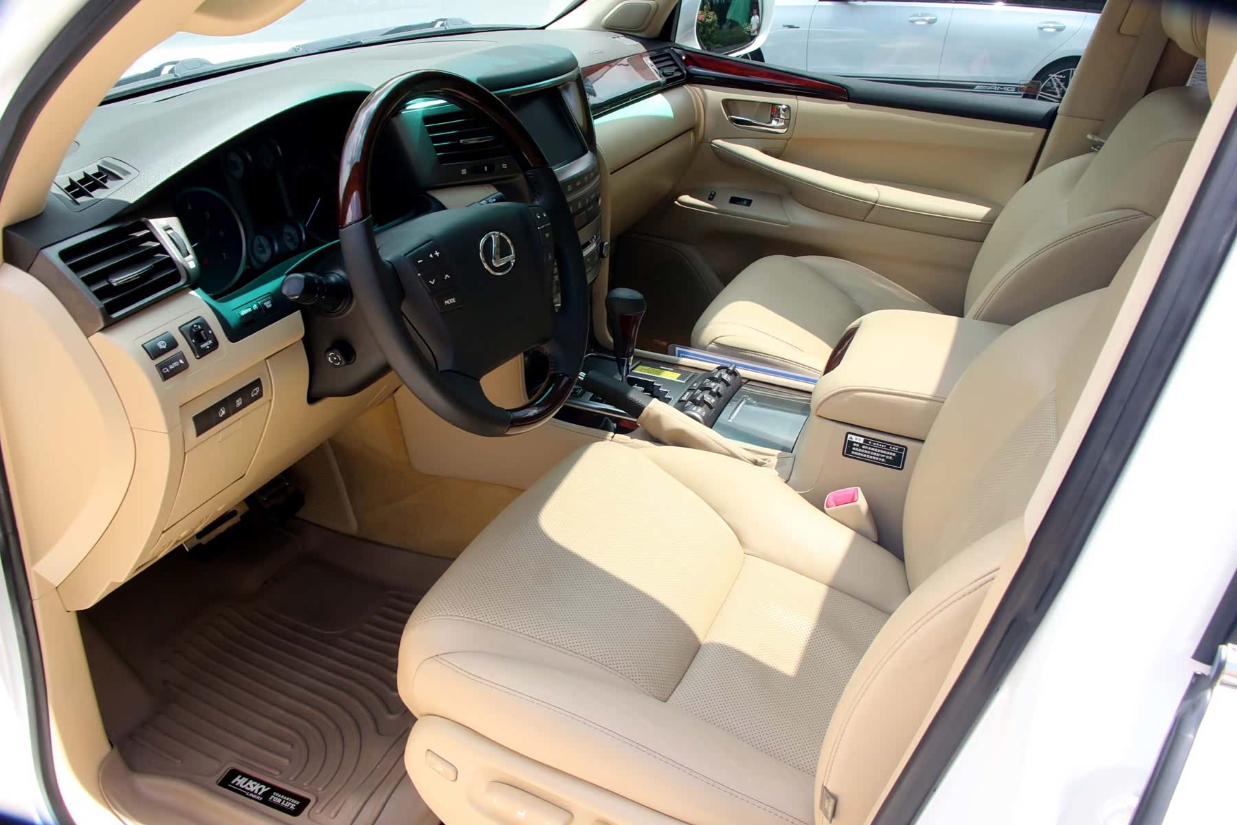 Lexus LX, 2012 7
