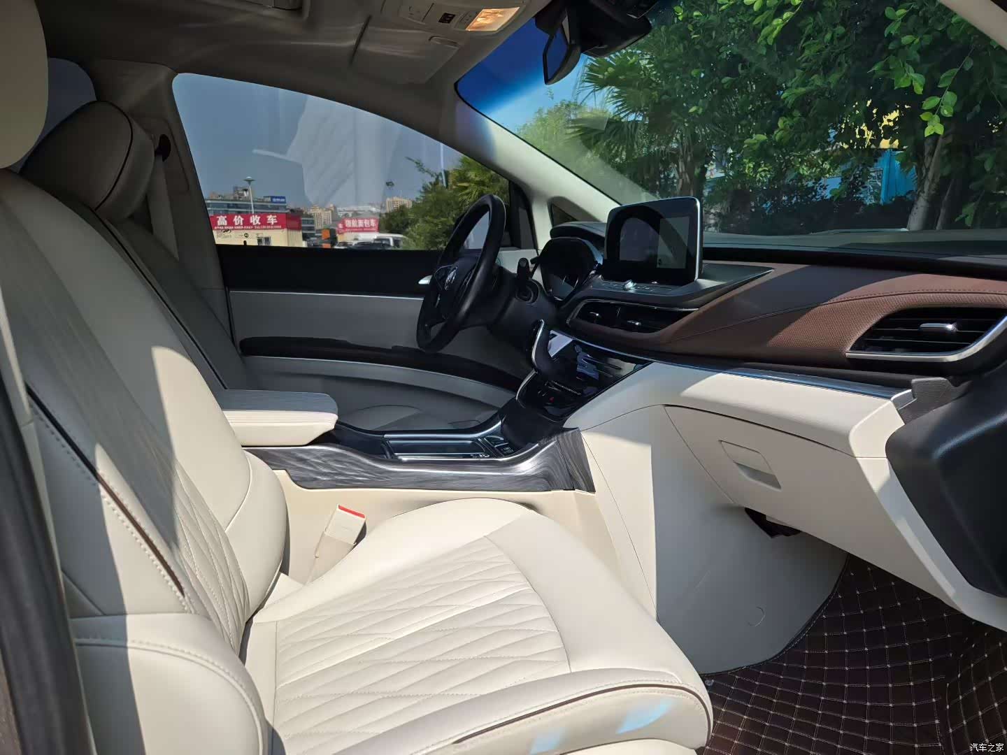 Buick GL8, 2021 все фото