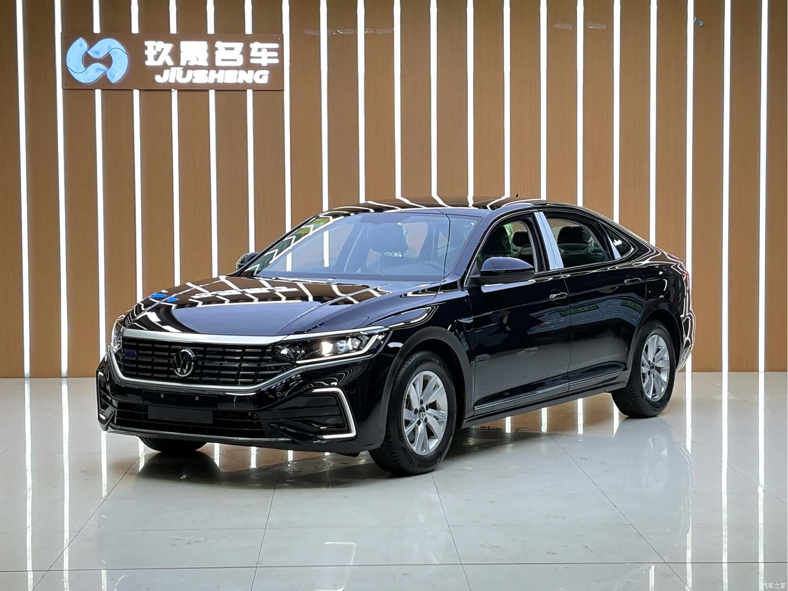 Volkswagen Passat, 2025 1