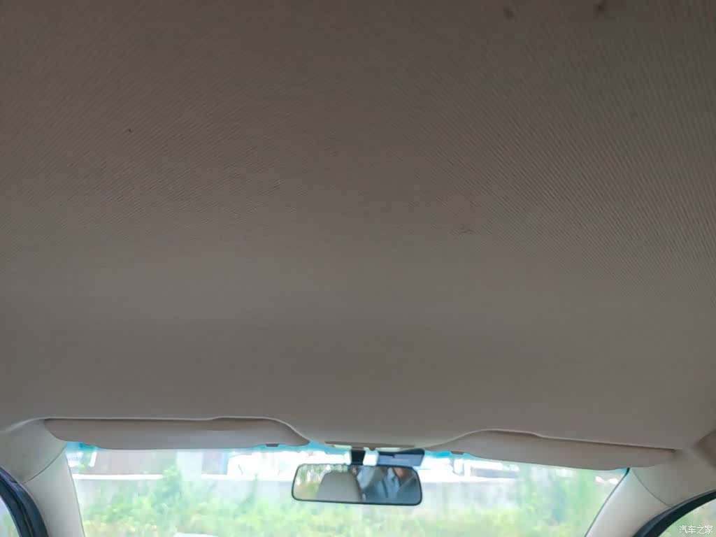 Wuling 310W, 2018 18