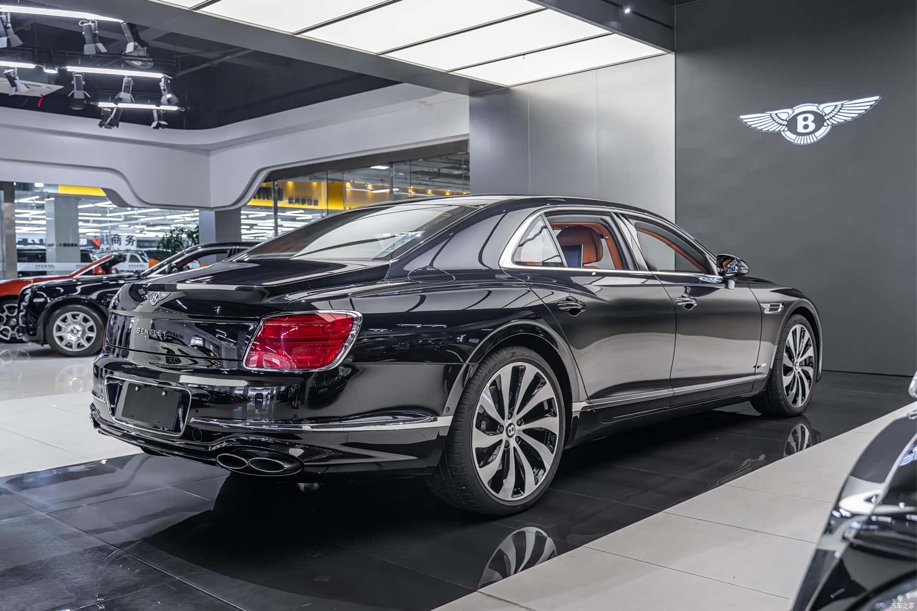 Bentley Flying Spur, 2022 15