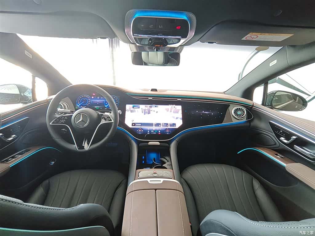Mercedes-Benz EQS, 2025 6