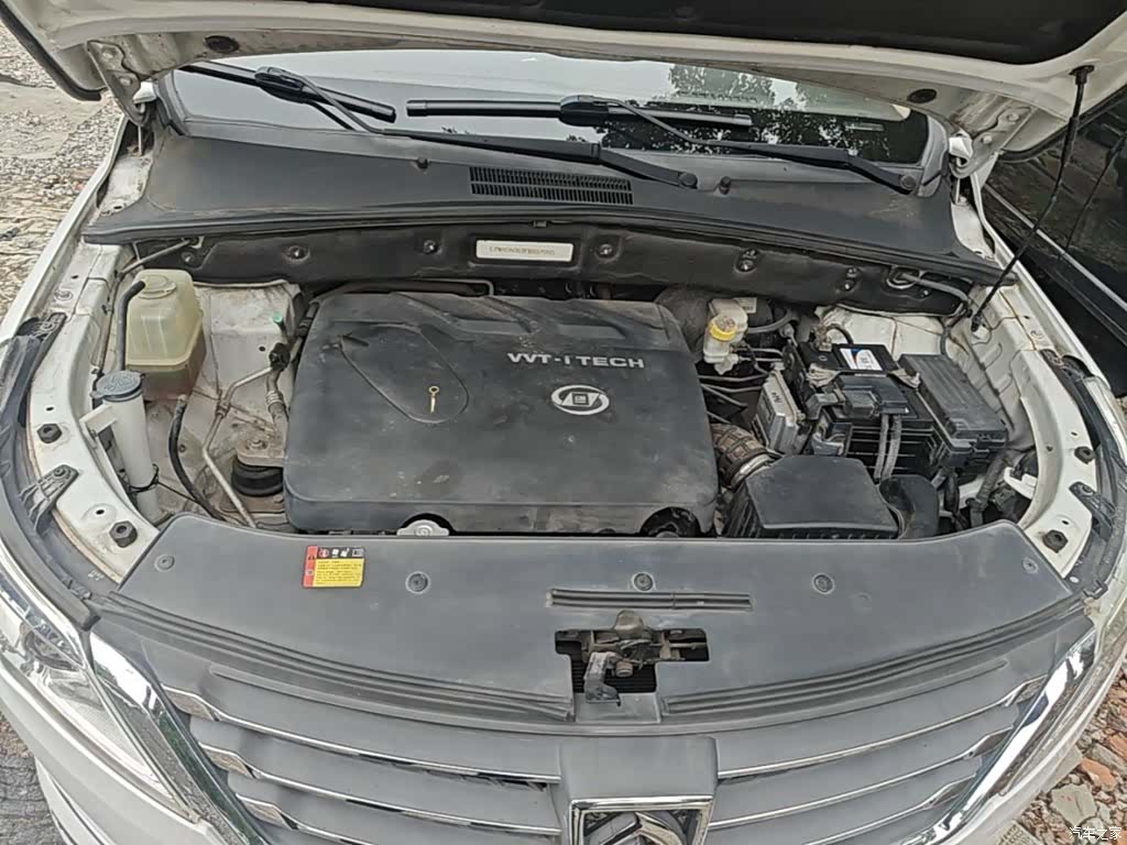 Wuling 560, 2015 20