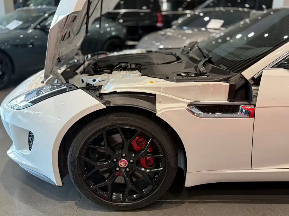 Jaguar F-TYPE