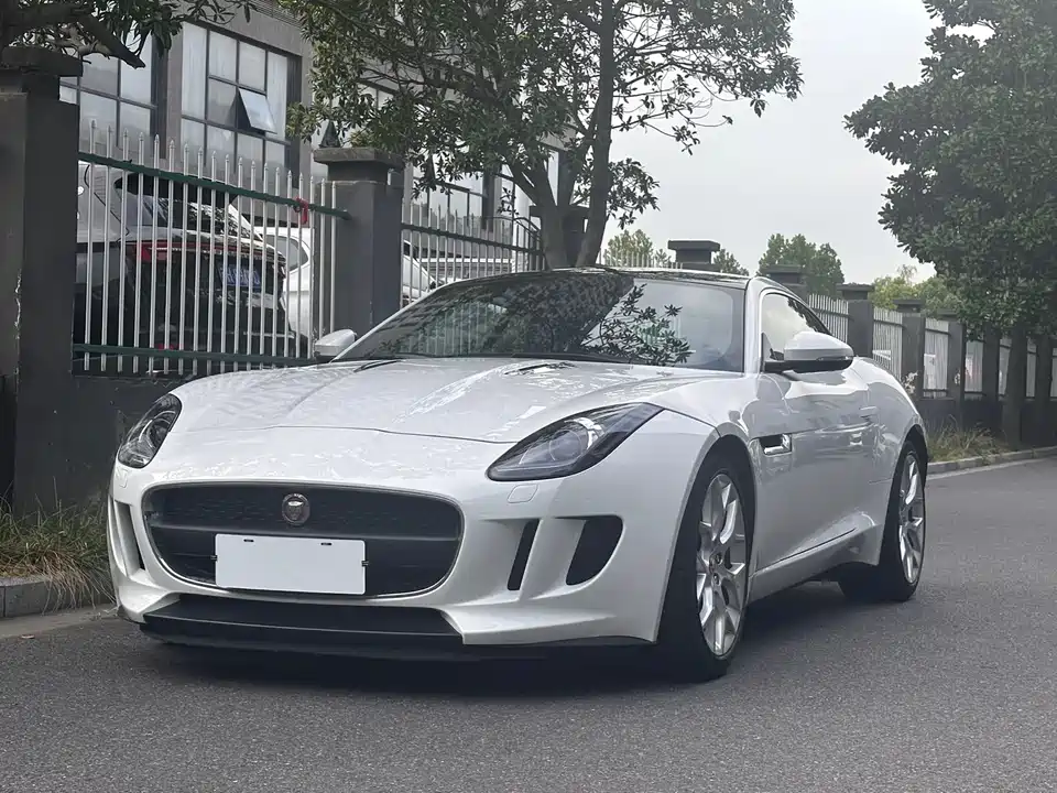 Jaguar F-TYPE
