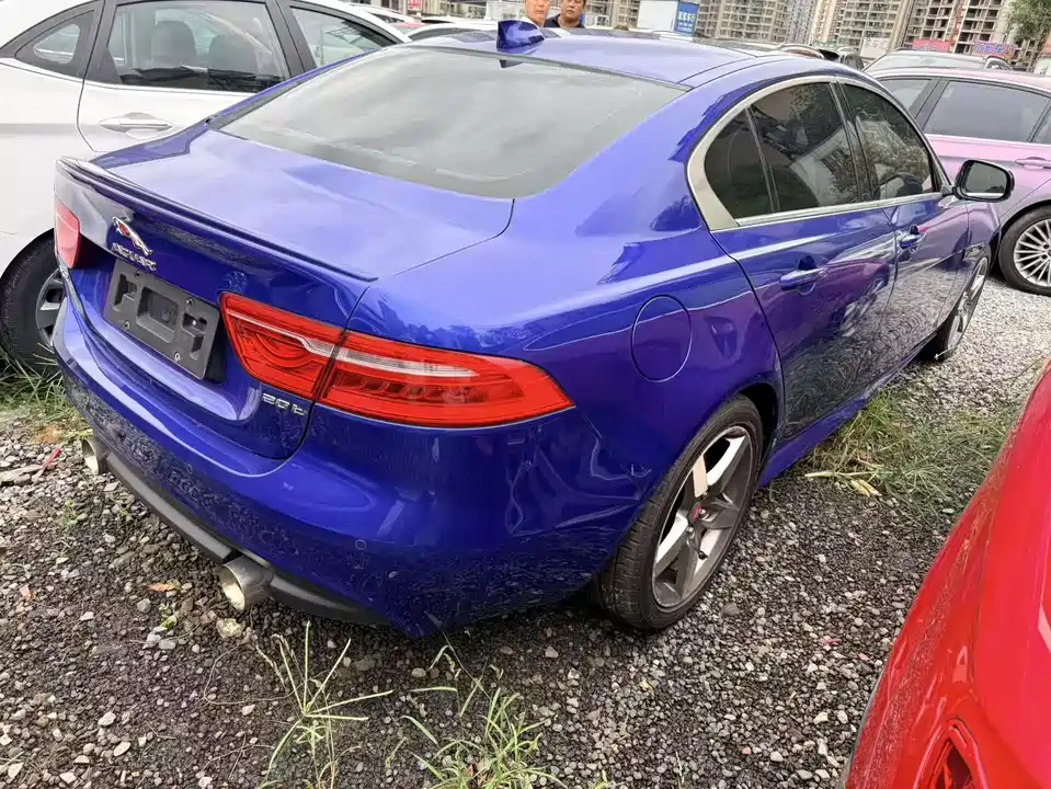 Jaguar XE