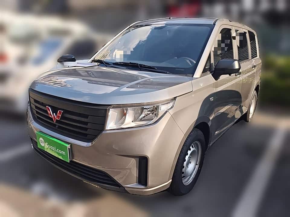 Wuling Wuling Hongguang PLUS