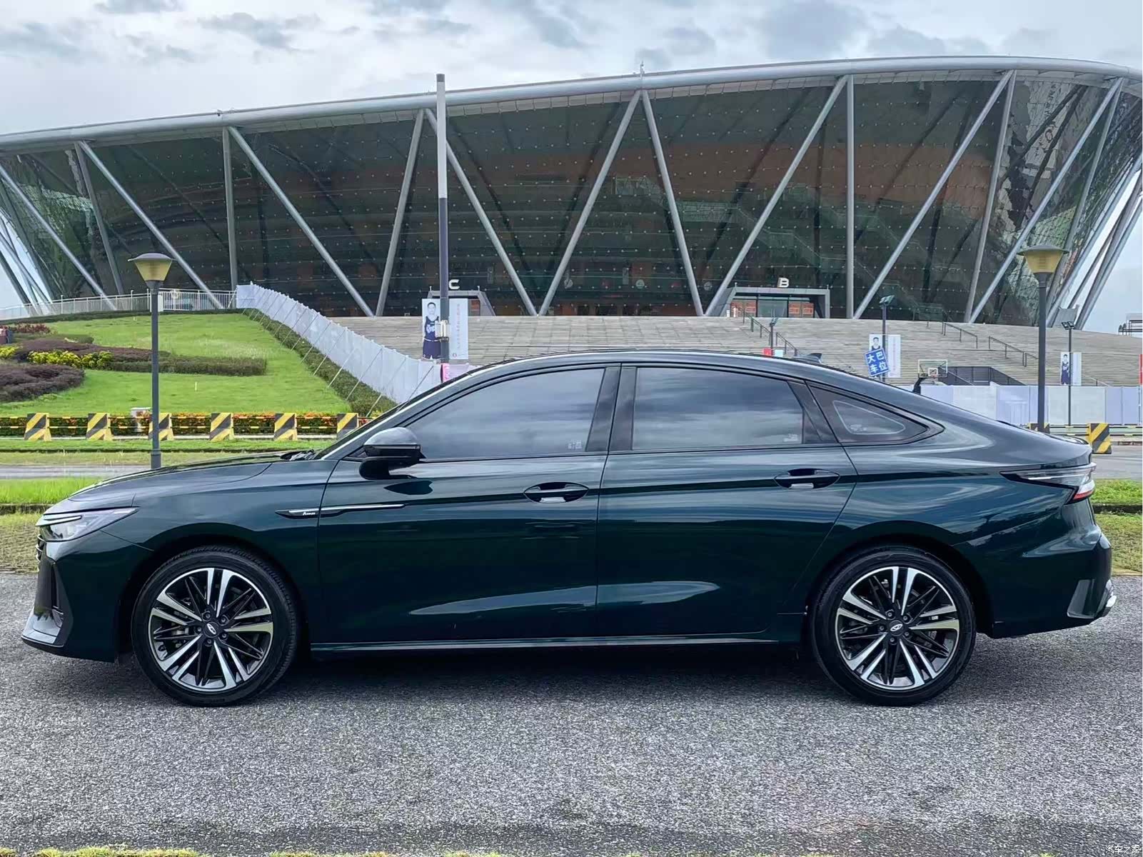 Chery Arrizo 8, 2023 8
