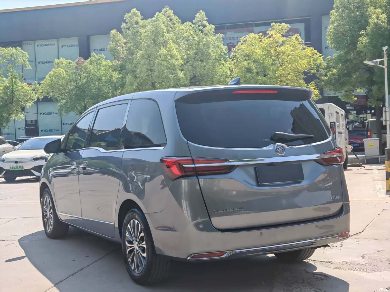 Buick GL8, 2020 6
