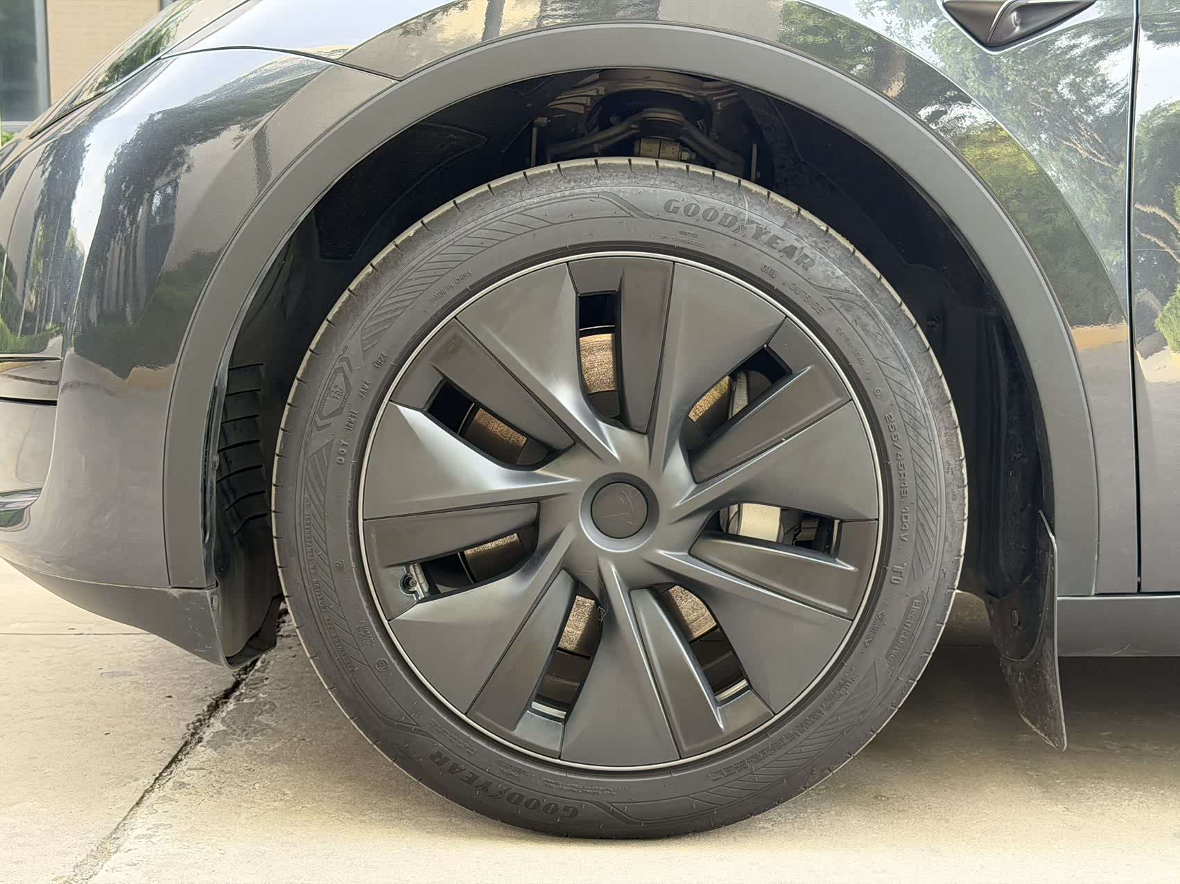 Tesla Model Y, 2024 14