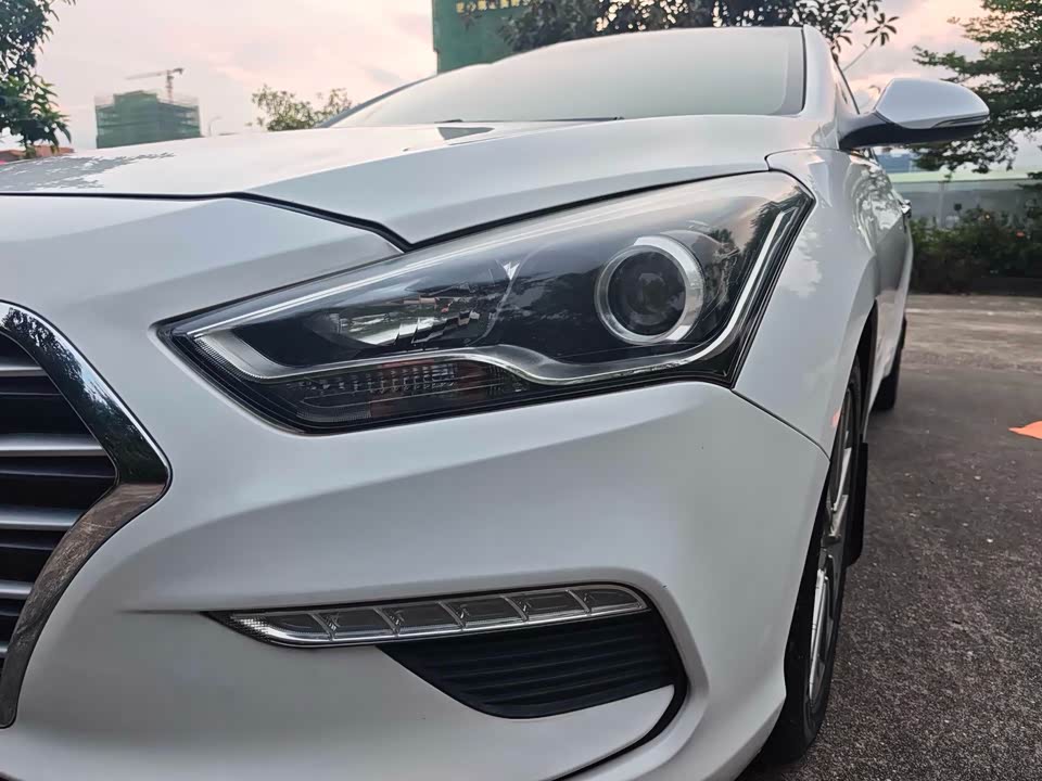 Hyundai Name picture