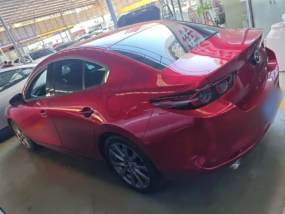 Mazda 3 Angkesaila