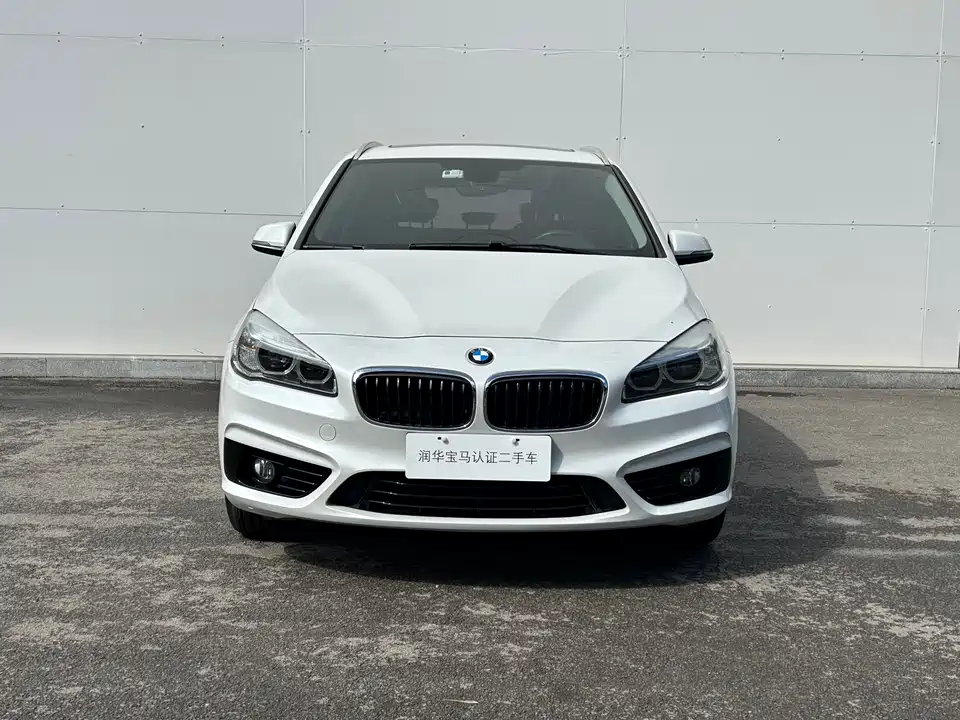 BMW 2 series station wagon