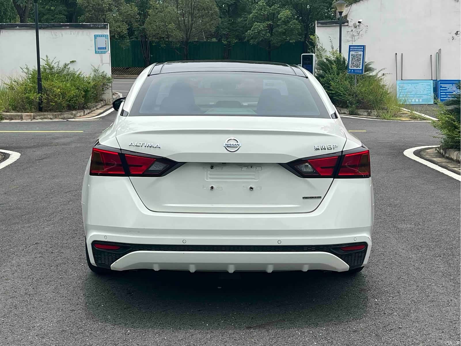 Nissan Teana, 2022 все фото