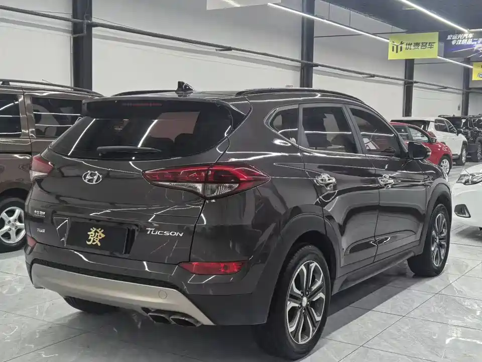 Hyundai Tucson