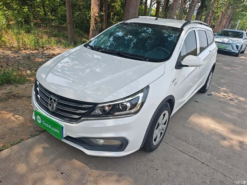 Wuling 310W, 2019 1