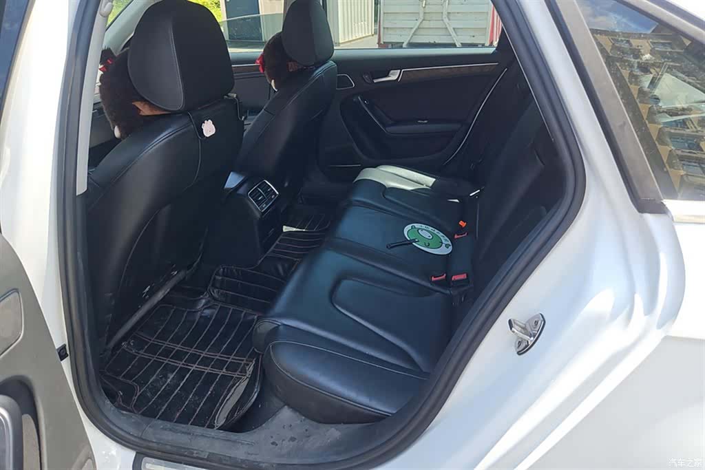 Audi A4L, 2014 11