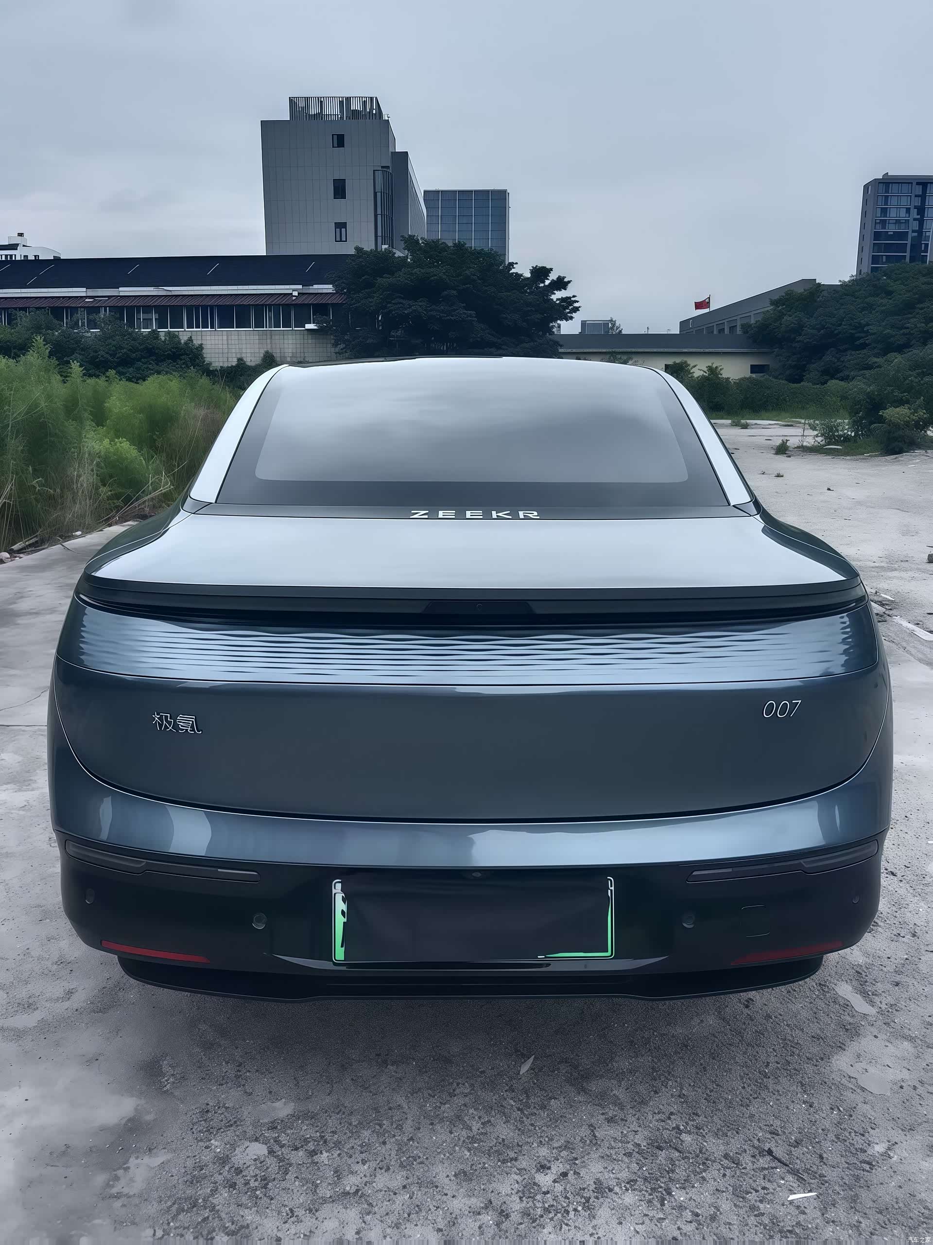 Zeekr 007, 2024 17