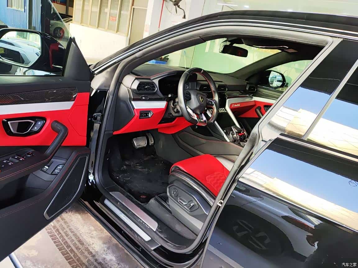 Lamborghini Urus, 2020 6