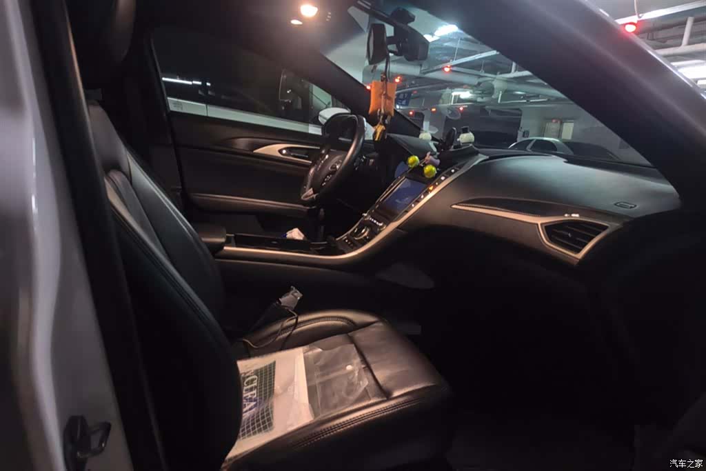 Lincoln MKZ, 2019 8
