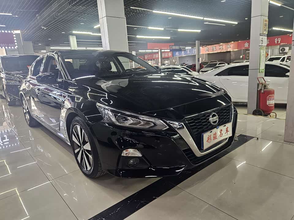 Nissan Teana
