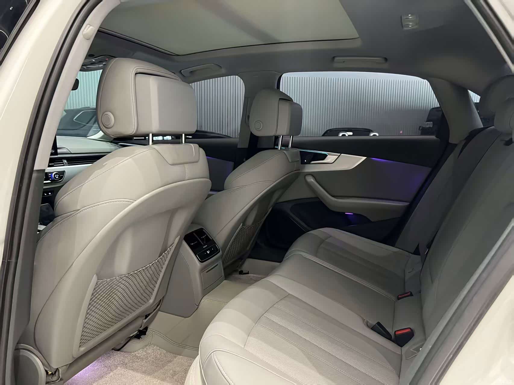 Audi A4L, 2021 6