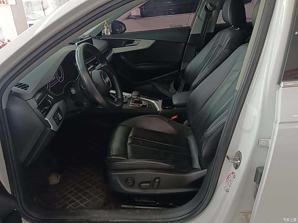 Audi A4L, 2018 15