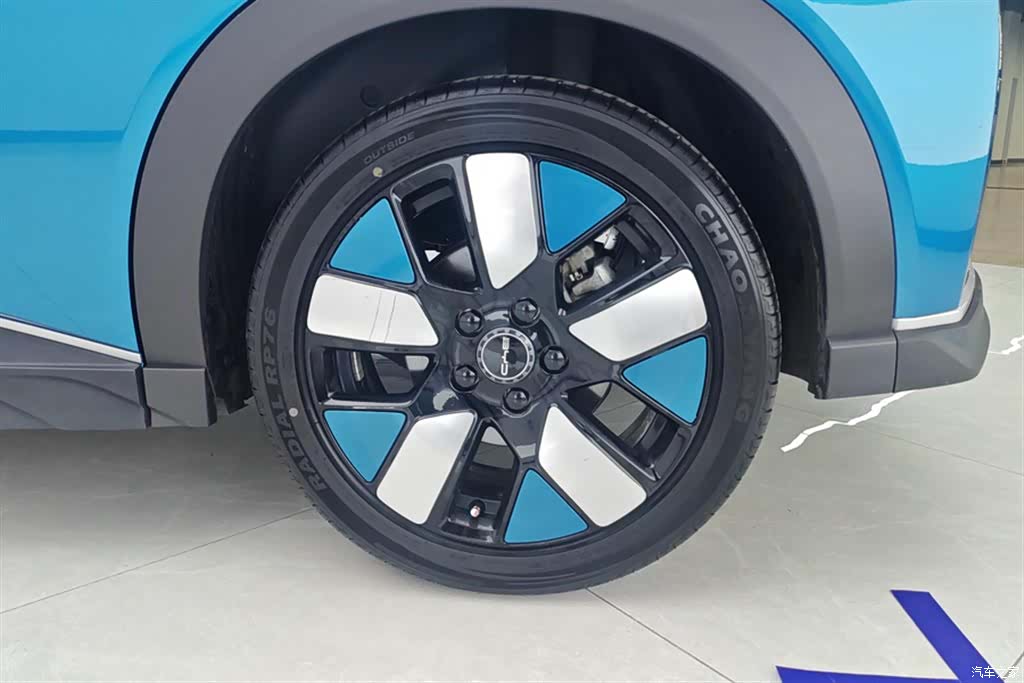 BYD Dolphin, 2022 6