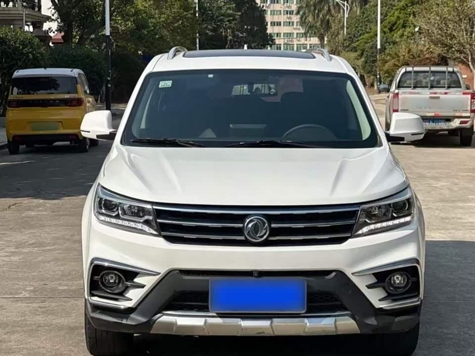 Forthing Jingyi X5 Forthing Jingyi X5