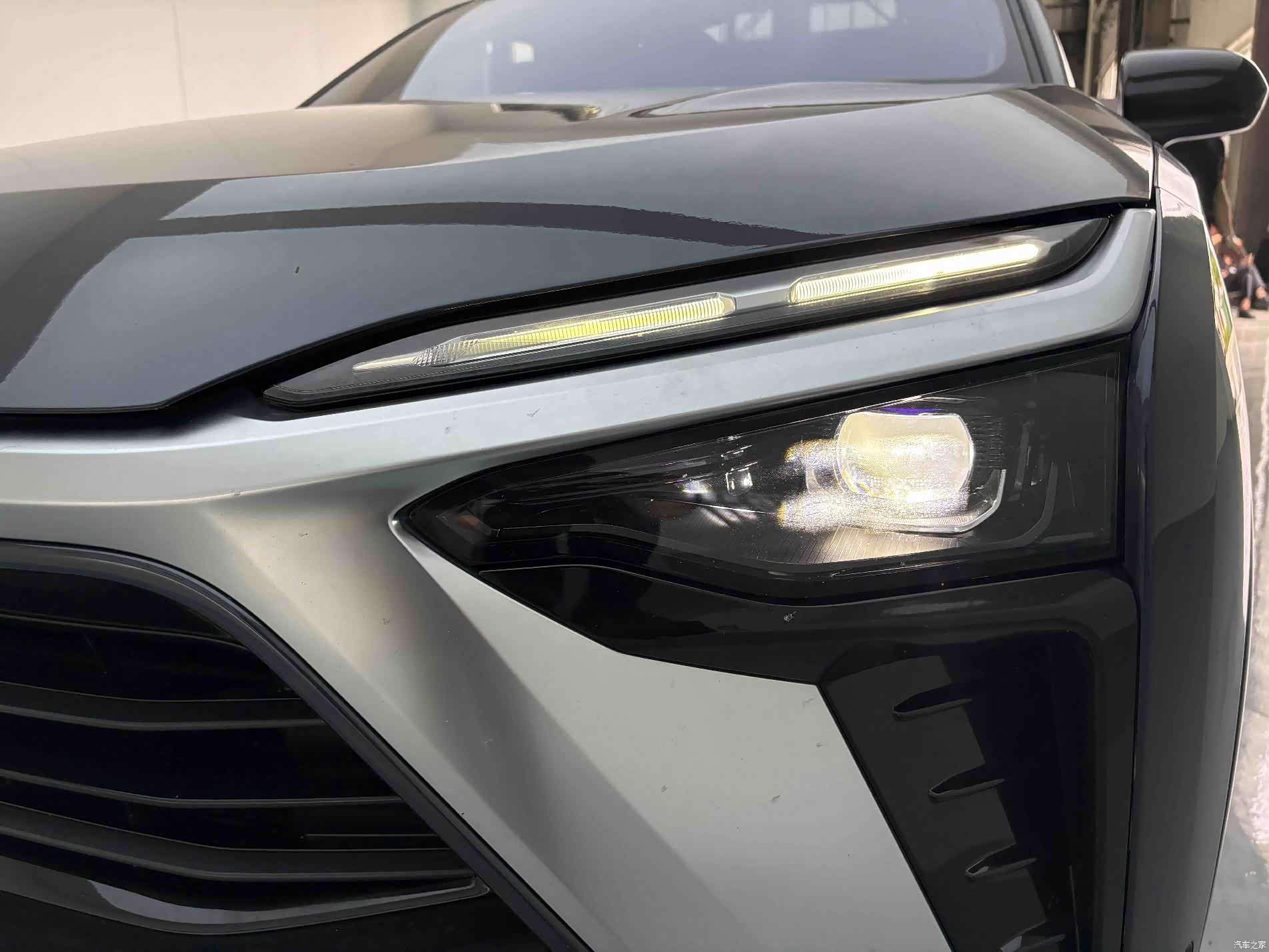 NIO ES8, 2021 12