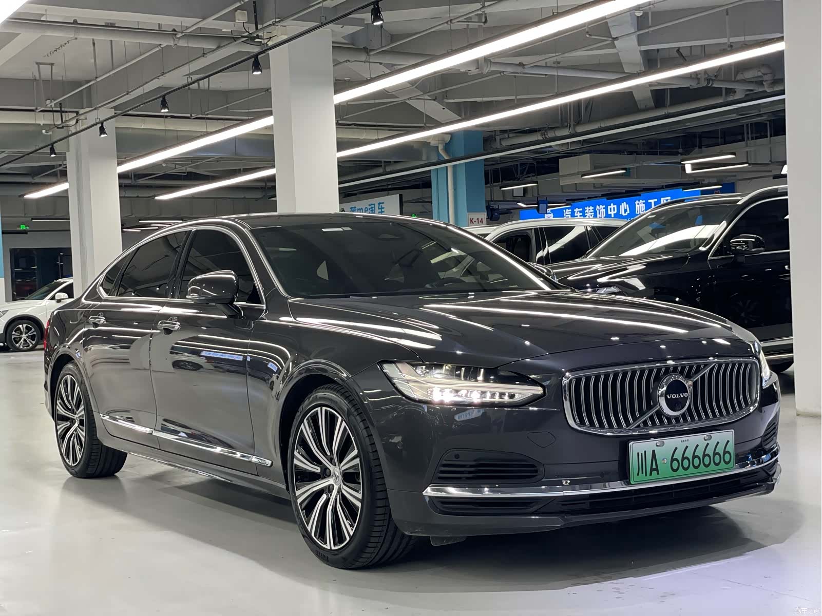 Volvo S90, 2022 3