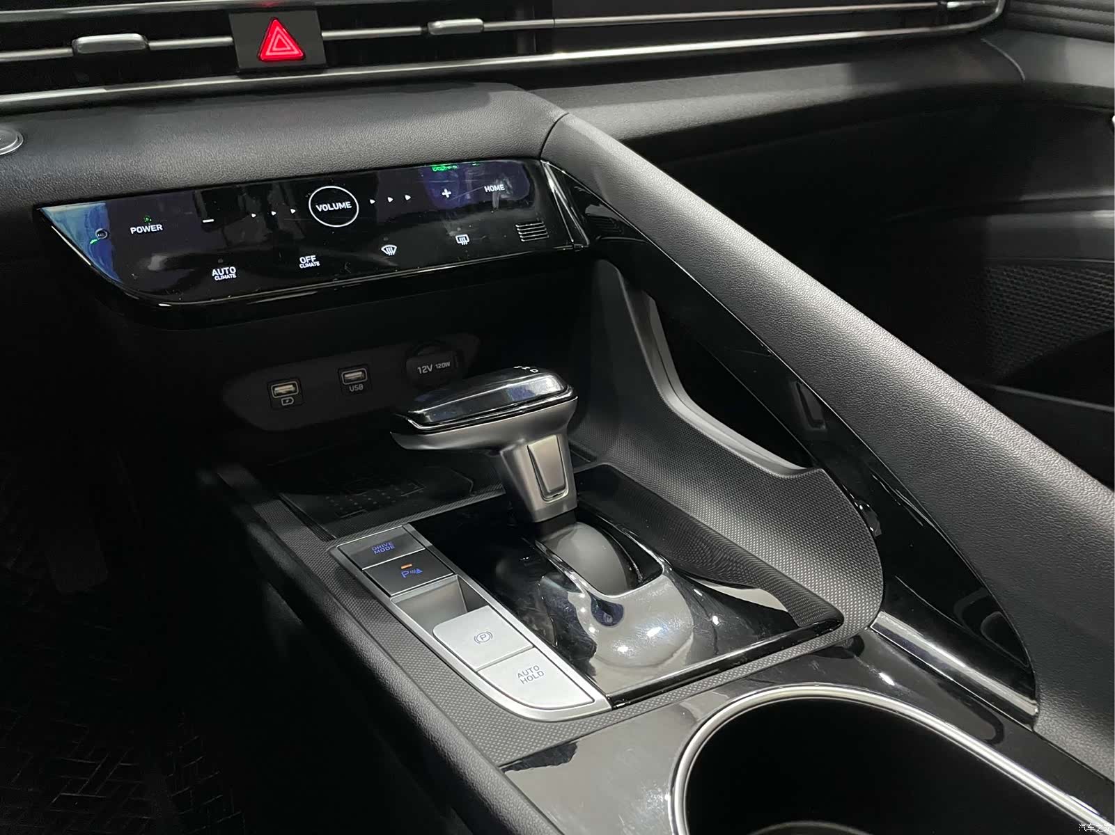 Hyundai Elantra, 2023 6