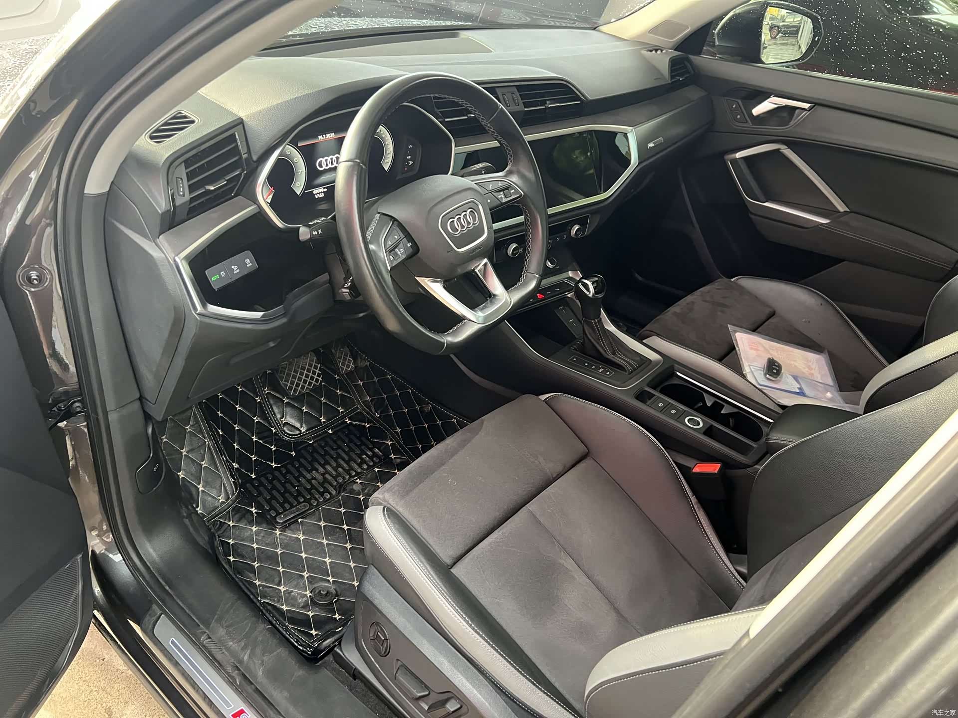 Audi Q3, 2022 все фото