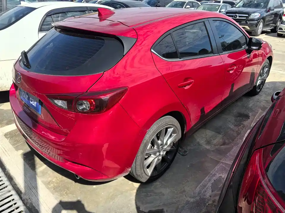 Mazda 3 Angkesaila