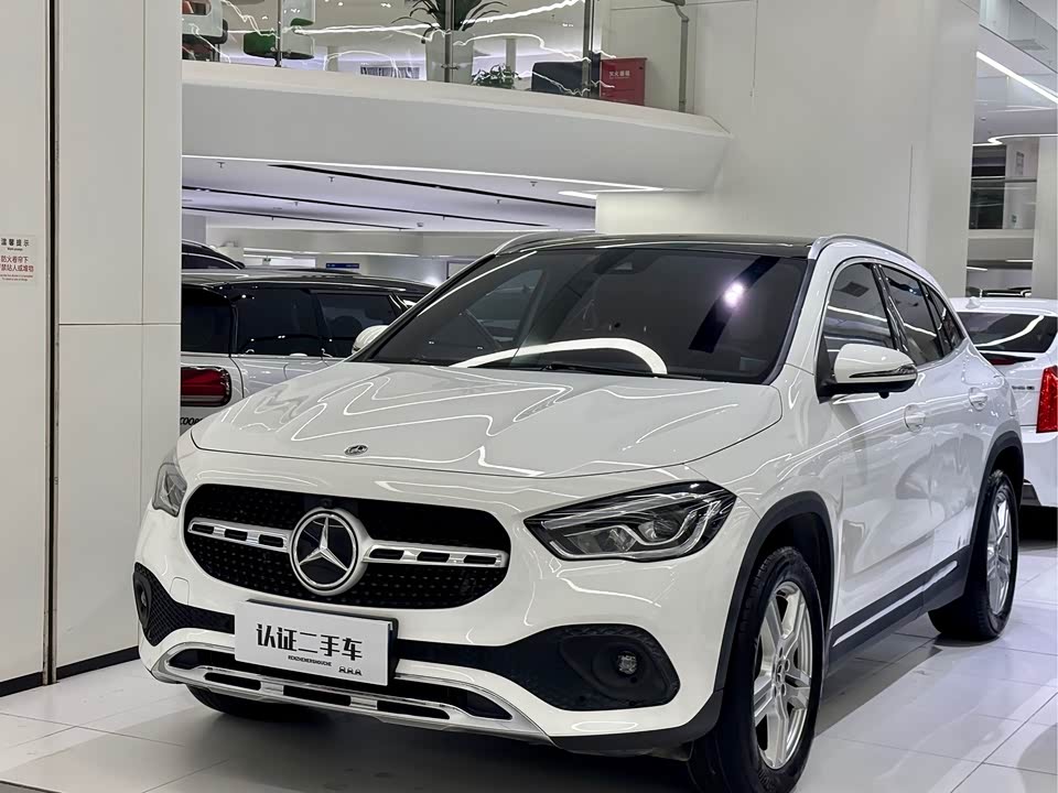 Mercedes-Benz GLA