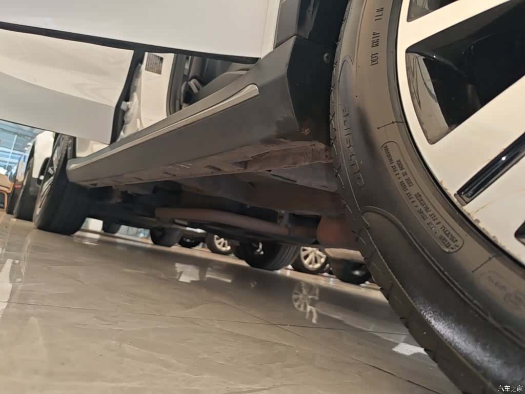 Roewe RX5, 2021 21
