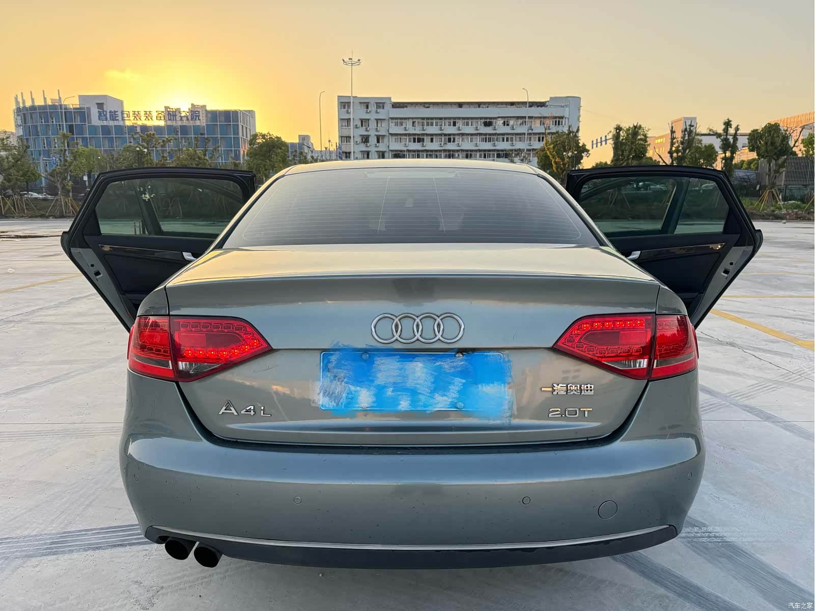 Audi A4L, 2012 6