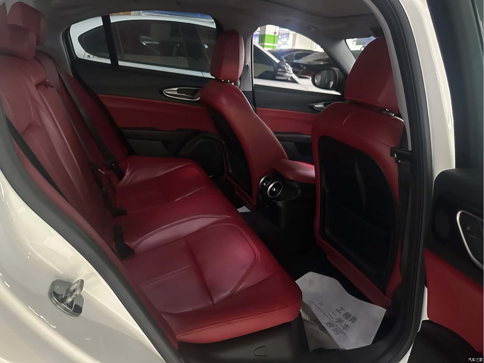 Alfa Romeo Giulia, 2017 7