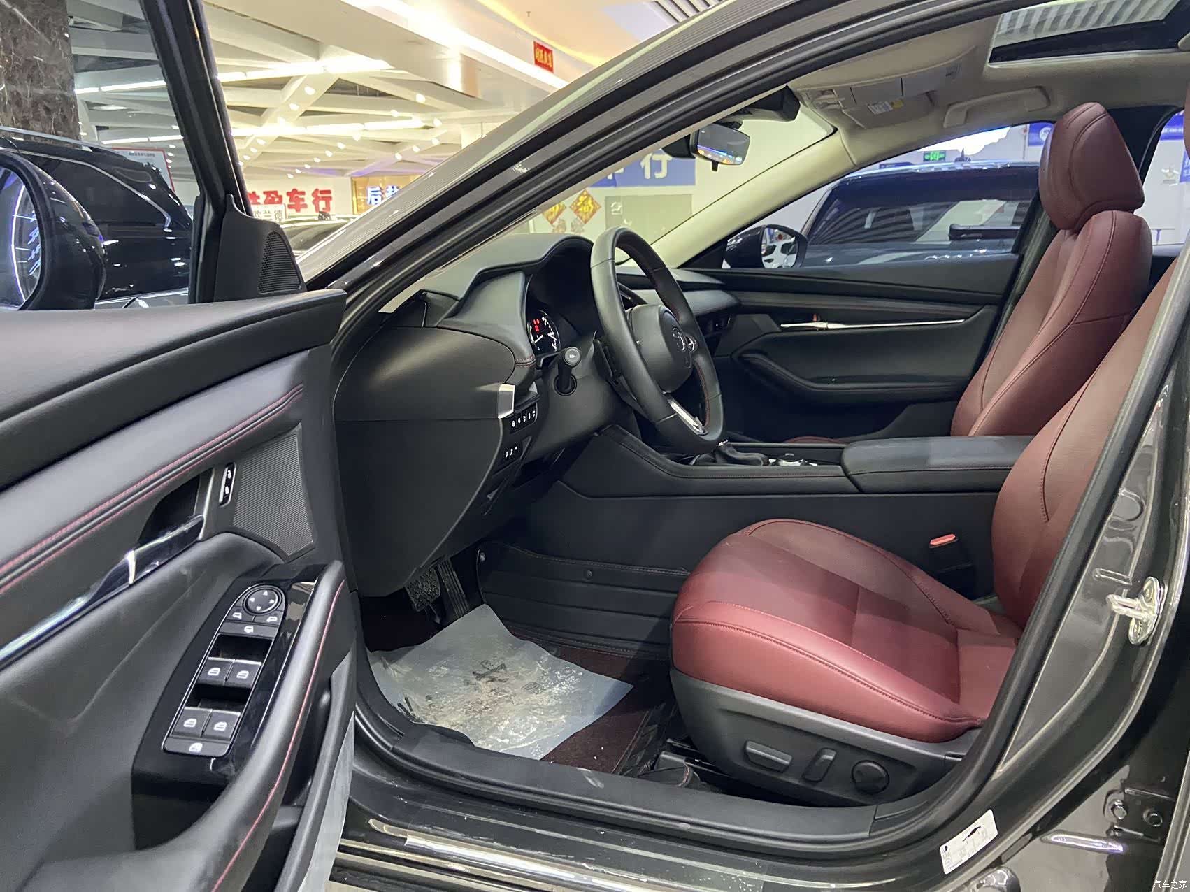 Mazda Mazda3, 2023 7
