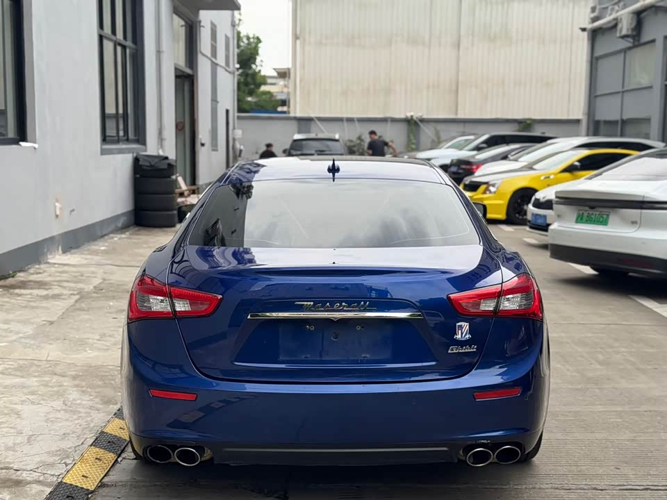 Maserati Ghibli Maserati Ghibli