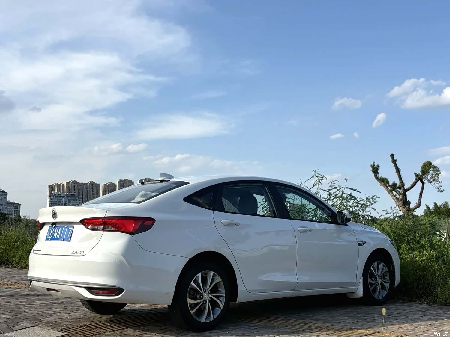 Buick Verano, 2022 4