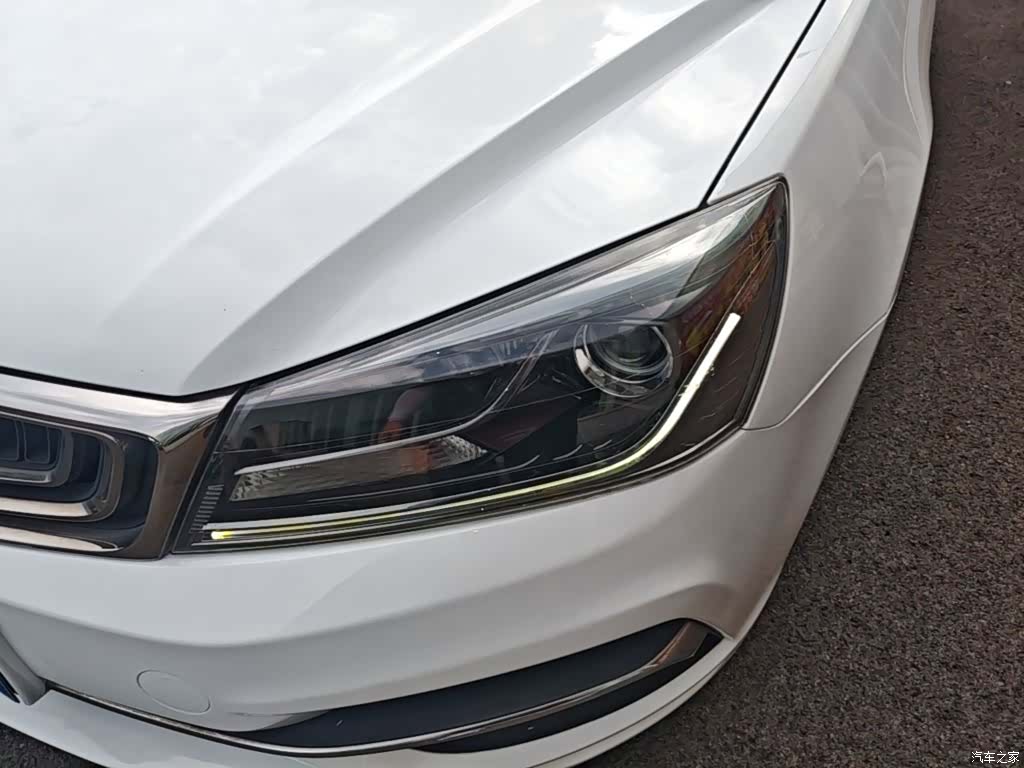 Geely Emgrand, 2018 24