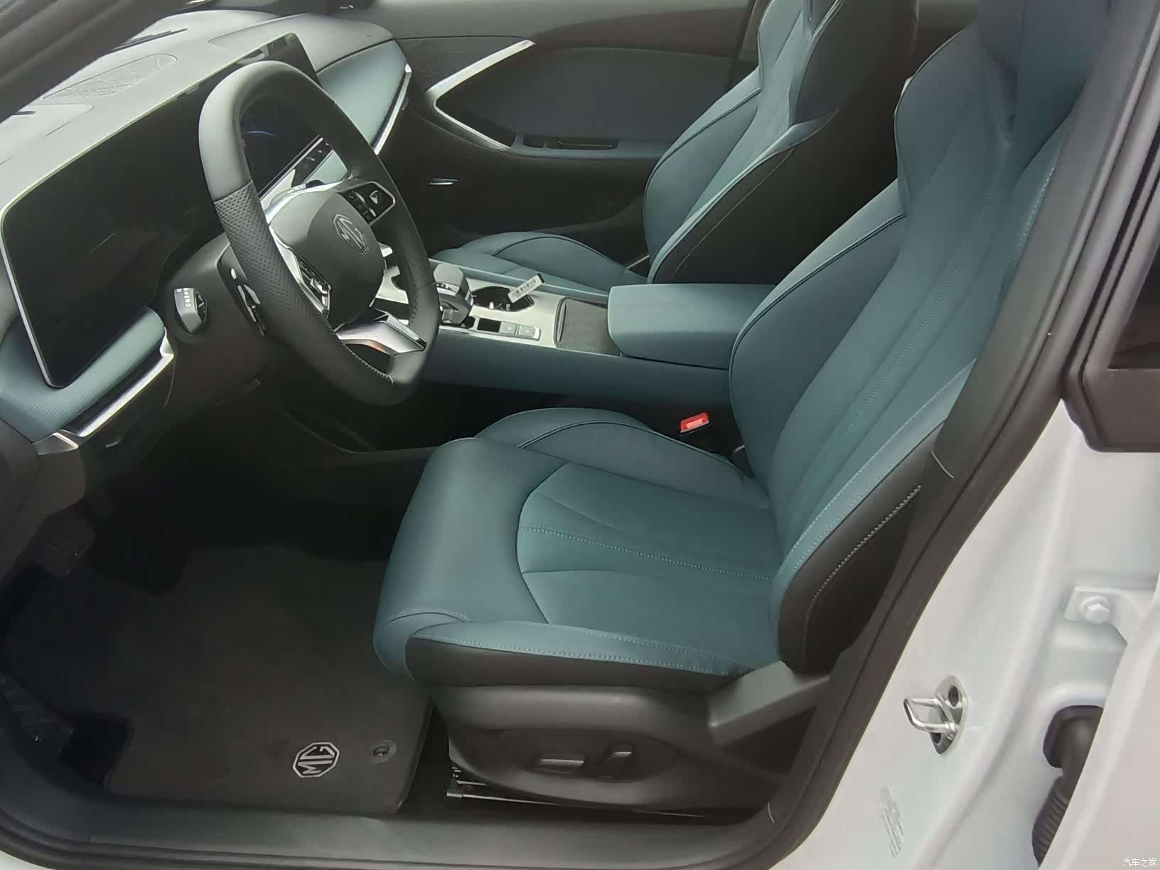 MG MG7, 2025 все фото