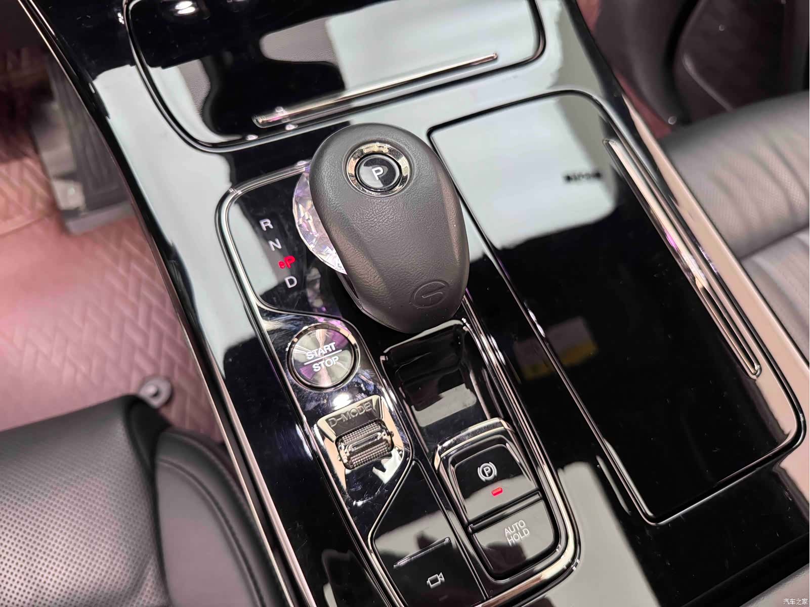 Trumpchi M8, 2022 15