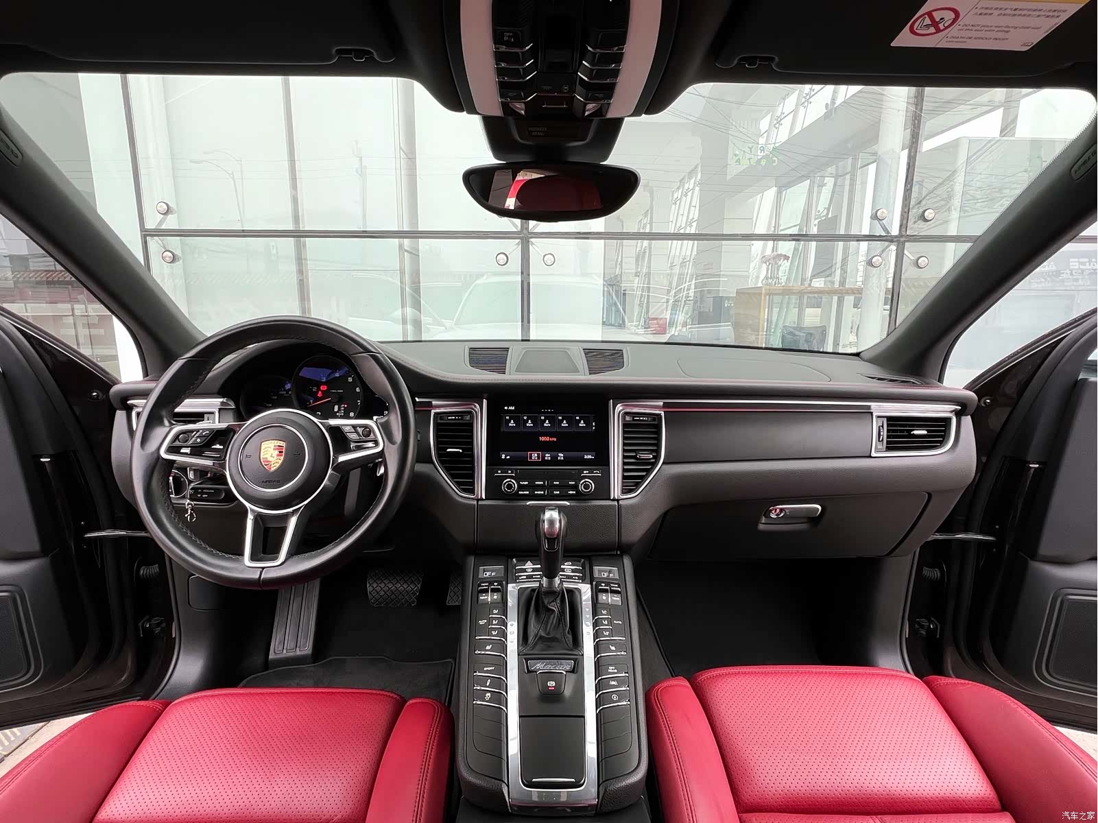 Porsche Macan, 2018 10