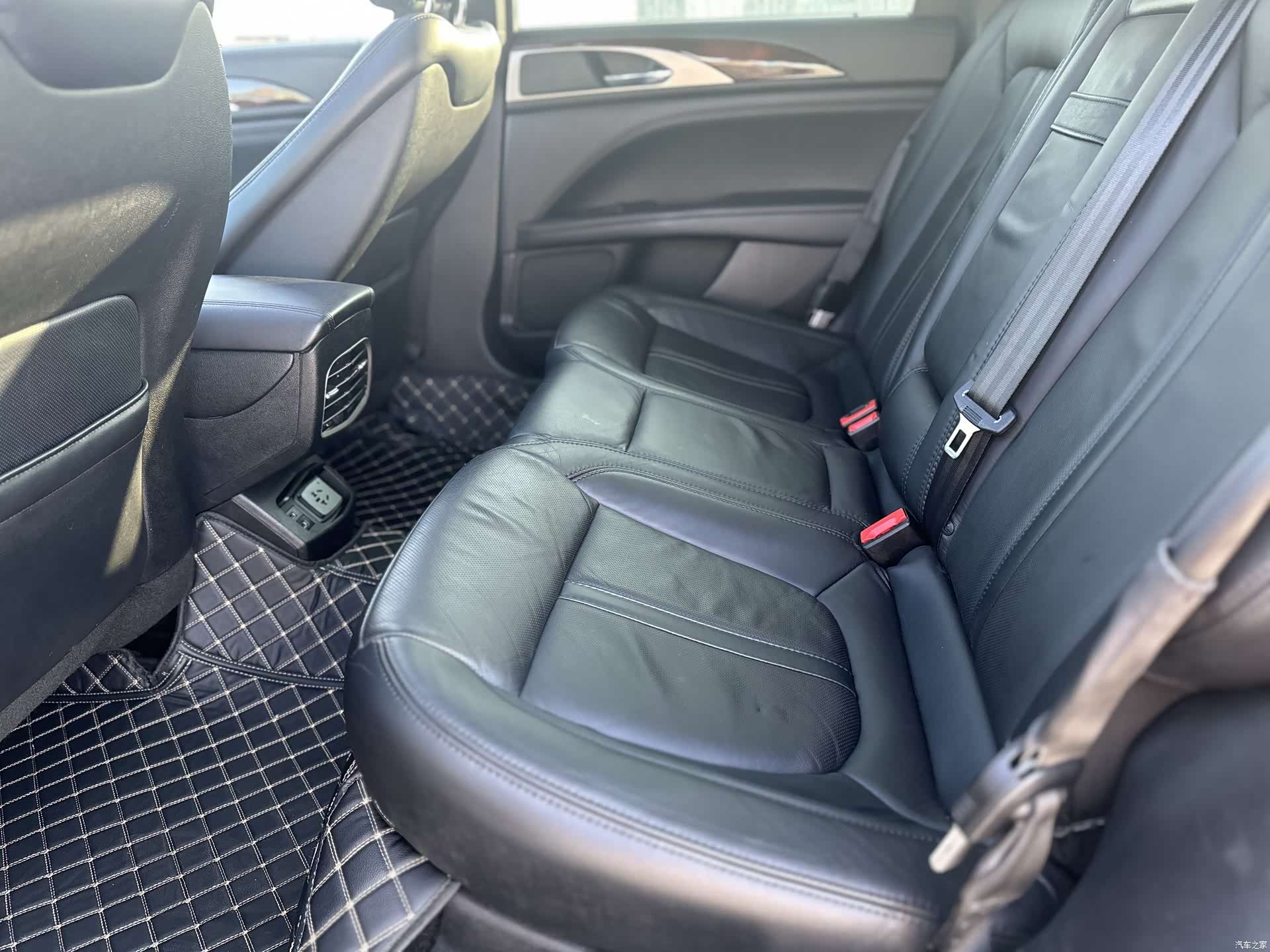 Lincoln MKZ, 2017 16
