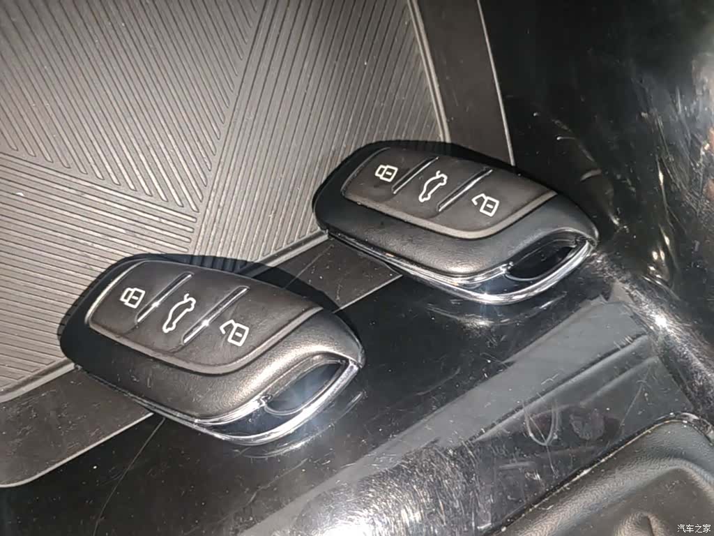 Roewe i5, 2021 9